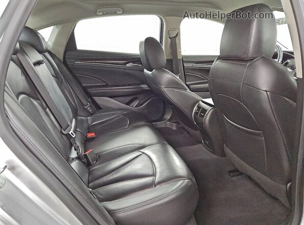 1G4ZP5SS9HU208165 2017 BUICK LACROSSE Silver Vista de los asientos traseros