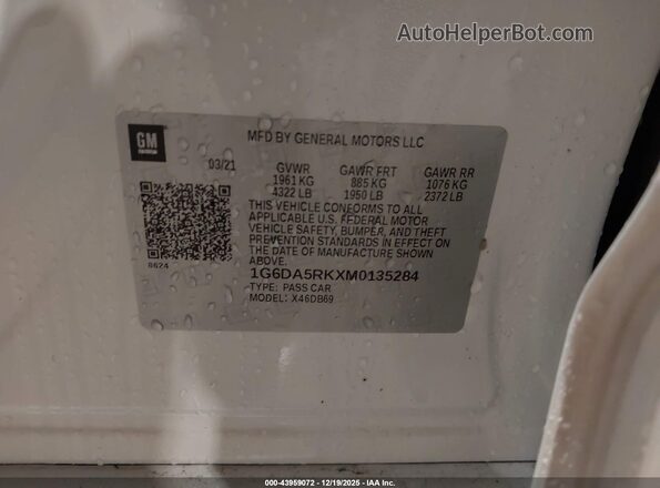 1G6DA5RKXM0135284 2021 CADILLAC CT4 White Widok komory silnika