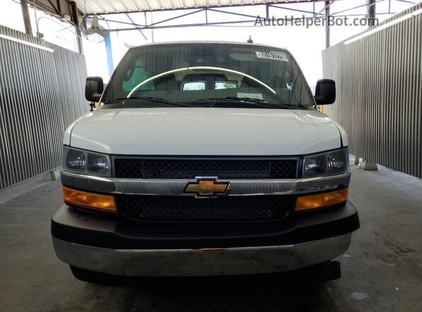 1GAZGPFP0S1219238 2025 CHEVROLET EXPRESS White Widok z przodu