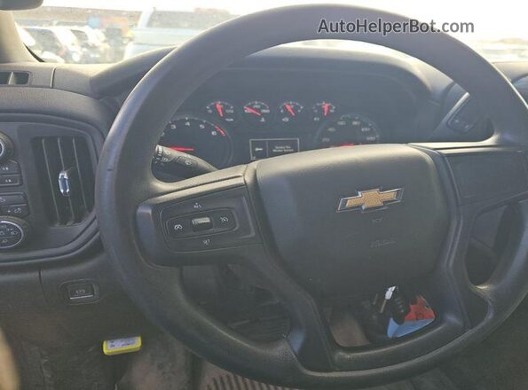 1GC1YLE72LF271986 2020 CHEVROLET SILVERADO  Widok wnętrza z przodu