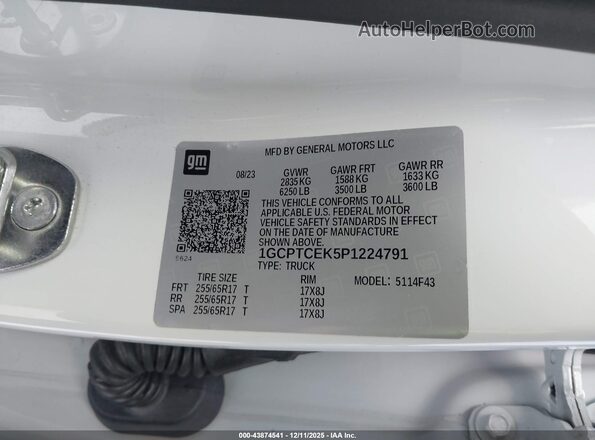 1GCPTCEK5P1224791 2023 CHEVROLET COLORADO Белый Вид подкапотного пространства