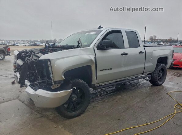 1GCRCPEC0JZ354611 2018 CHEVROLET 1500 Silver Передня ліва чверть