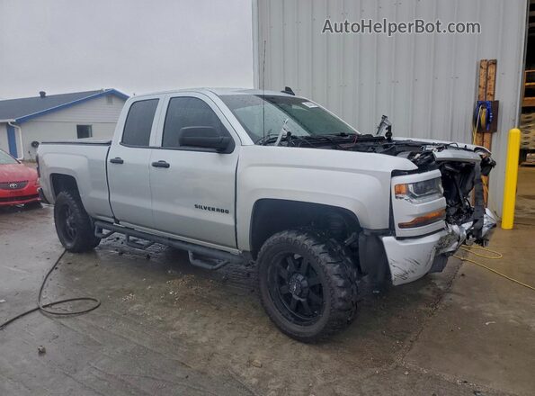 1GCRCPEC0JZ354611 2018 CHEVROLET 1500 Silver Передня права чверть