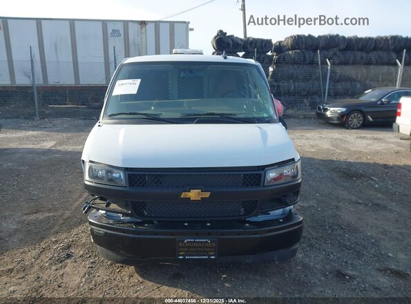 1GCWGAFP6S1205271 2025 CHEVROLET EXPRESS White Вид щитка приладів