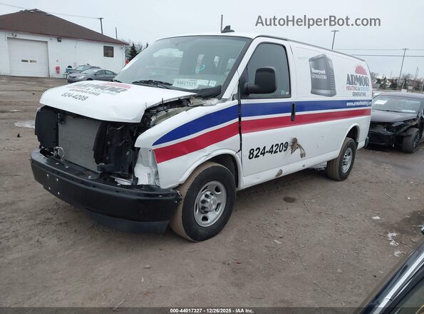 1GCZGGF72P1251901 2023 CHEVROLET EXPRESS White Передня ліва чверть
