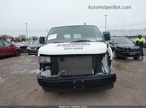 1GCZGGF72P1251901 2023 CHEVROLET EXPRESS White Вид задньої частини салону