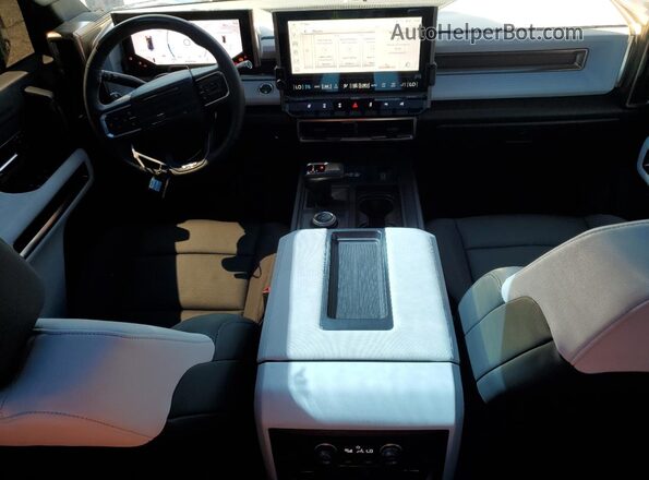 1GKB0RDC3RU114635 2024 GMC HUMMER Gray Vista del salpicadero