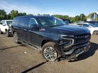 2025 Chevrolet Suburban K1500 Z71 Black vin: 1GNS6DRD4SR343971 Damage: Right Head Lamp, Broken, Replacement Required