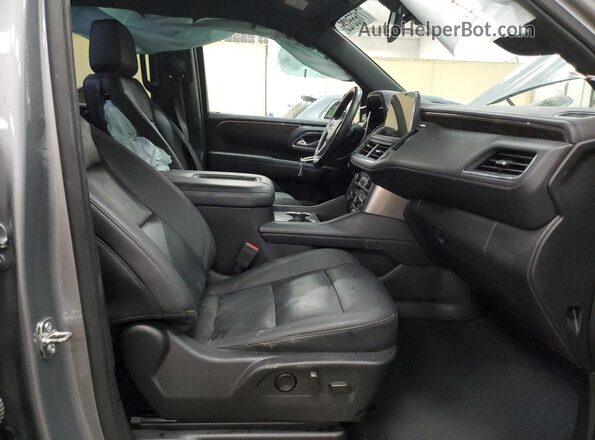 1GNSKCKD0PR320632 2023 CHEVROLET SUBURBAN Серебряный Вид салона спереди