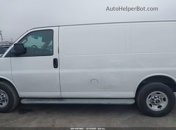 1GTW7AFF8G1902147 2016 GMC SAVANA 2500 White Սալոնի 360 աստիճան տեսք