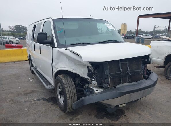 1GTW7AFF8G1902147 2016 GMC SAVANA 2500 White Դիմացի տեսք