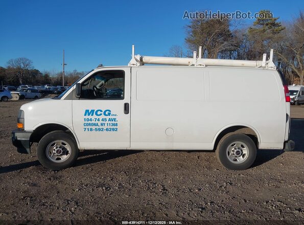 1GTW7AFP7K1295904 2019 GMC SAVANA 2500 White Widok wnętrza 360 stopni