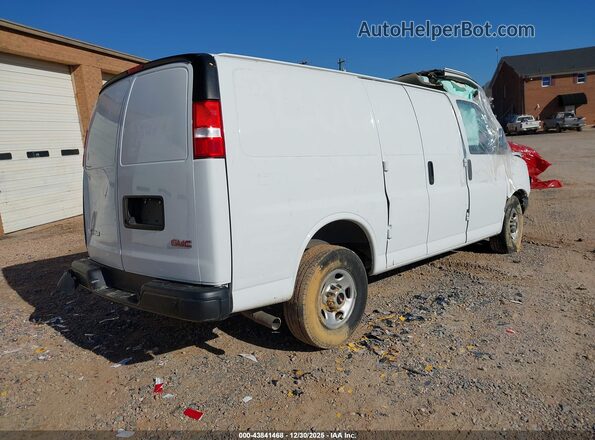 1GTW7AFP7R1165874 2024 GMC SAVANA CARGO Белый Задняя правая четверть