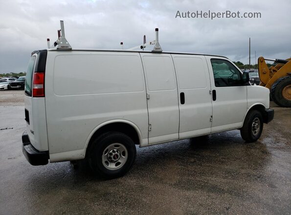 1GTW7AFPXM1204062 2021 GMC SAVANA White Przód prawy