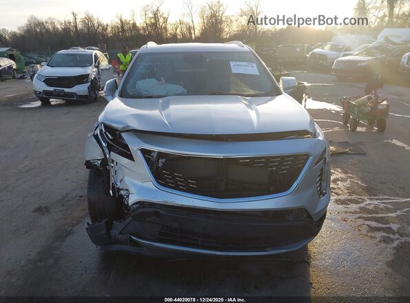 1GYFZCR44MF084411 2021 CADILLAC XT4 Серебряный Вид задней части салона