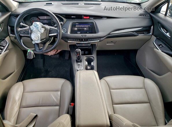 1GYFZDR43MF030233 2021 CADILLAC XT4 Blue Vista del cuadro de instrumentos