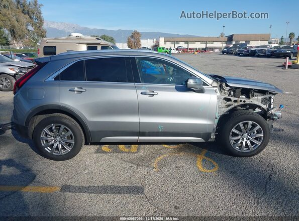 1GYFZDR44PF123704 2023 CADILLAC XT4 Silver Widok wnętrza 360 stopni