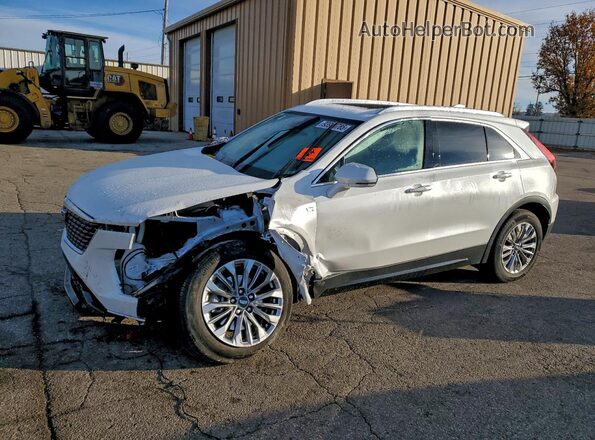 1GYFZDR46RF196303 2024 CADILLAC XT4 Белый Передняя левая четверть