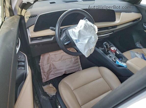 1GYFZDR46RF196303 2024 CADILLAC XT4 Белый Вид панели приборов