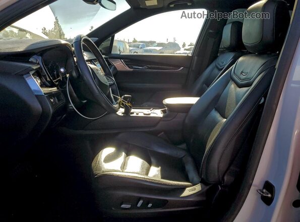 1GYKPCRS3LZ103689 2020 CADILLAC OTHER White Vista interior delantera