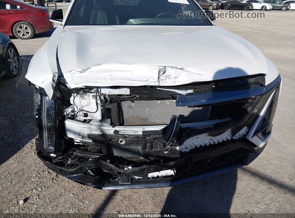 1GYKPVRL7RZ121464 2024 CADILLAC OTHER Белый Вид спереди