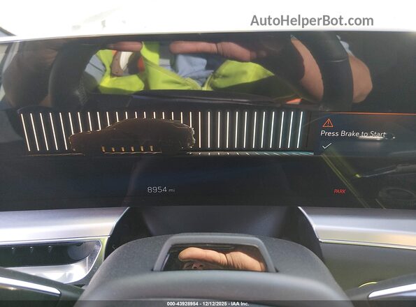 1GYKPVRL7RZ121464 2024 CADILLAC OTHER Белый Вид задних сидений