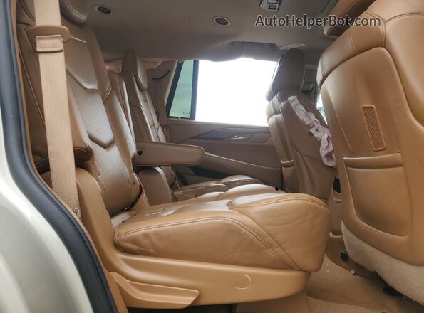 1GYS4DKJ7GR112966 2016 CADILLAC ESCALADE Белый Вид задней части салона