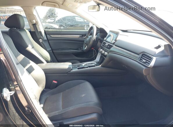 1HGCV3F14JA008941 2018 HONDA ACCORD HYBRID Черный Вид салона спереди