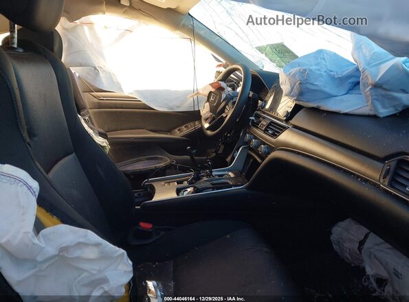1HGCV3F14LA015228 2020 HONDA ACCORD HYBRID Белый Вид салона спереди