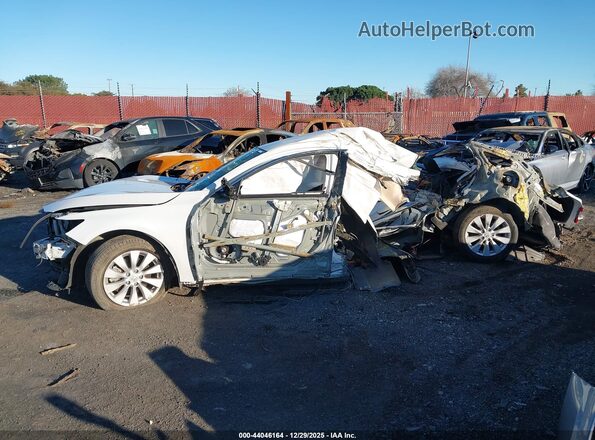 1HGCV3F14LA015228 2020 HONDA ACCORD HYBRID Белый Вид задней части салона