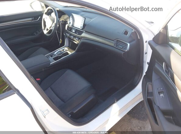 1HGCV3F14MA003419 2021 HONDA ACCORD HYBRID Белый Вид салона спереди