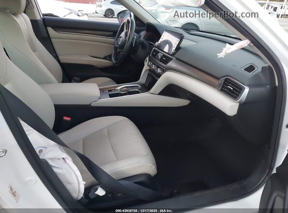 1HGCV3F93KA012504 2019 HONDA ACCORD HYBRID White Vista interior delantera