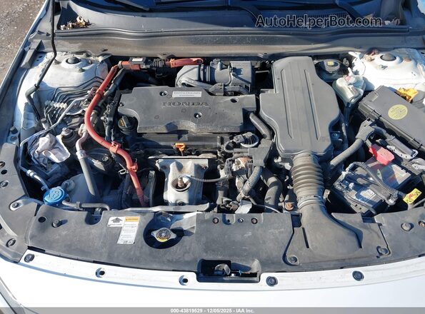 1HGCV3F99KA010448 2019 HONDA ACCORD HYBRID White Widok z tyłu