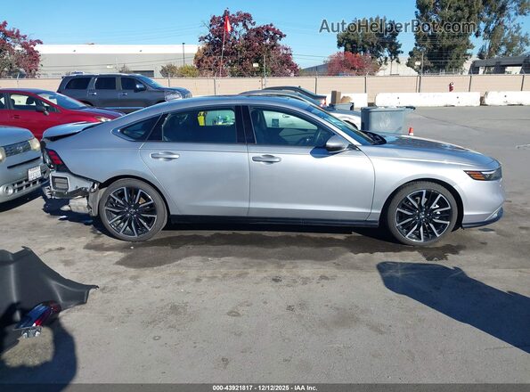 1HGCY2F84RA044882 2024 HONDA ACCORD HYBRID Silver უკანა სალონის ხედი