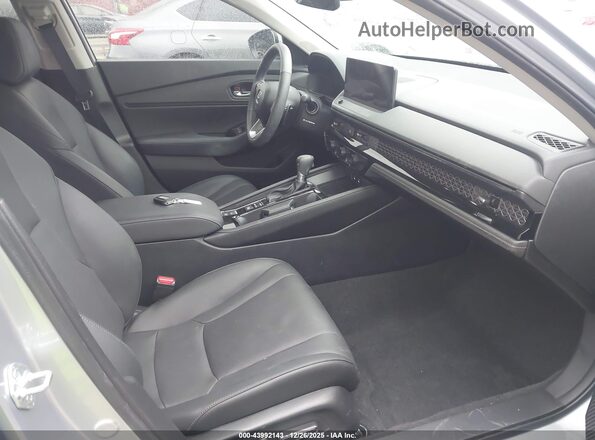 1HGCY2F89SA036072 2025 HONDA ACCORD HYBRID Серебряный Вид салона спереди