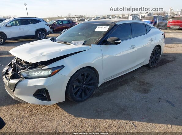 1N4AA6AV3KC371630 2019 NISSAN MAXIMA Белый Передняя левая четверть