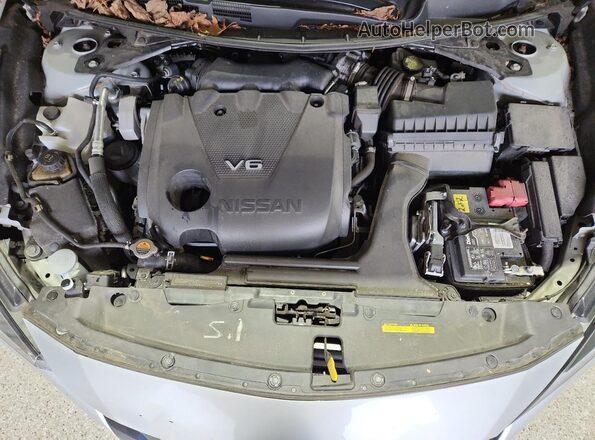 1N4AA6CV7LC367904 2020 NISSAN MAXIMA Silver Вид задньої частини салону
