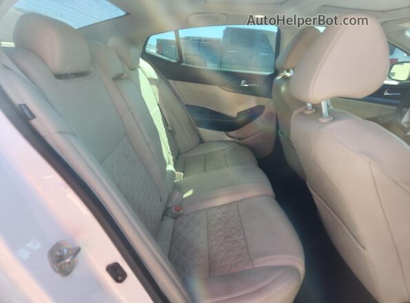1N4AA6FV9LC377975 2020 NISSAN MAXIMA PLATINUM Белый Вид задних сидений