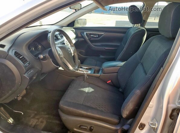 1N4AL3AP4HC231508 2017 NISSAN ALTIMA Silver Front interior view