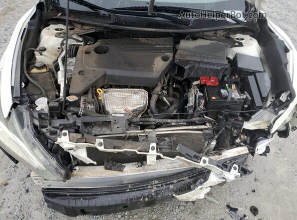 1N4AL3AP5GC121856 2016 NISSAN ALTIMA White Rear interior view