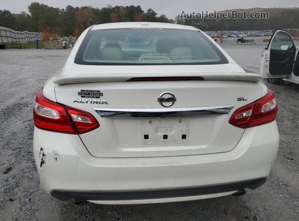 1N4AL3AP5GC121856 2016 NISSAN ALTIMA White Rear view