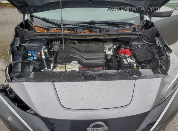 1N4AZ1BV1PC551481 2023 NISSAN LEAF Gray Widok komory silnika