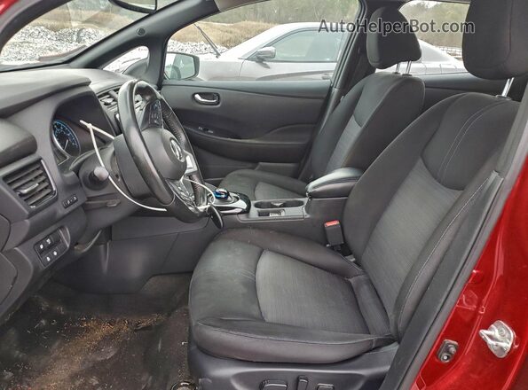 1N4AZ1CP3JC300081 2018 NISSAN LEAF Red Vista interior delantera
