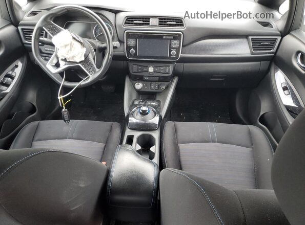 1N4AZ1CP3JC309900 2018 NISSAN LEAF Red Dashboard view