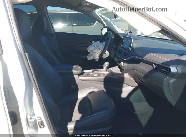 1N4BL4CV0MN404641 2021 NISSAN ALTIMA White წინა სალონის ხედი