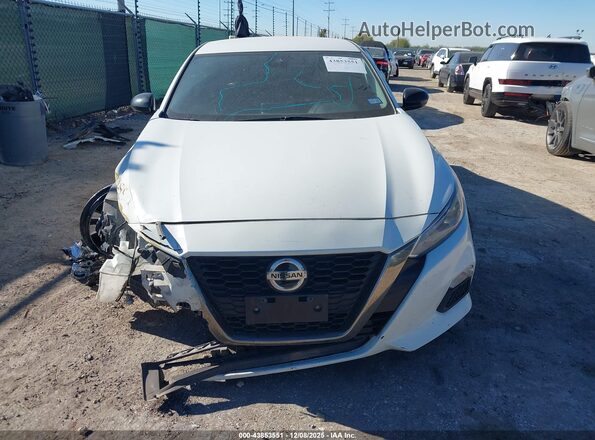 1N4BL4CV0MN404641 2021 NISSAN ALTIMA White უკანა სალონის ხედი