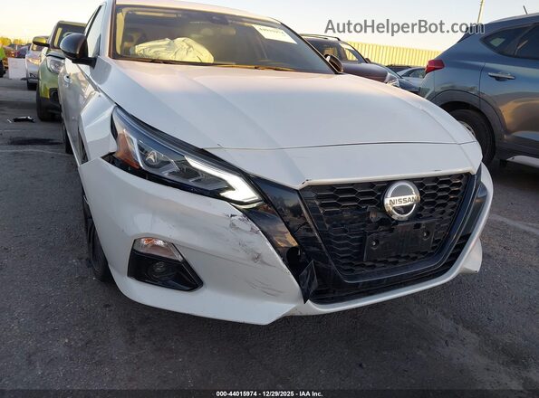 1N4BL4CV1NN330096 2022 NISSAN ALTIMA Белый Вид спереди
