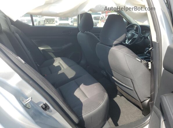 1N4BL4DV0RN404371 2024 NISSAN ALTIMA Silver Հետևի նստատեղերի տեսք