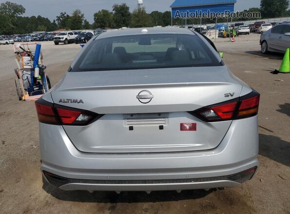 1N4BL4DV0RN404371 2024 NISSAN ALTIMA Silver Հետևի տեսք