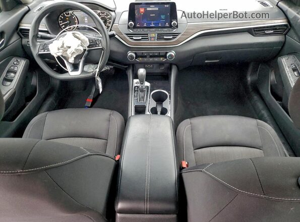 1N4BL4DV2RN338955 2024 NISSAN ALTIMA Серебряный Вид панели приборов